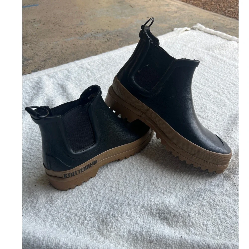 TUTTERHEIM x Novesta Chelsea Rain Boots Black & Gum Lug Sole EU 37
